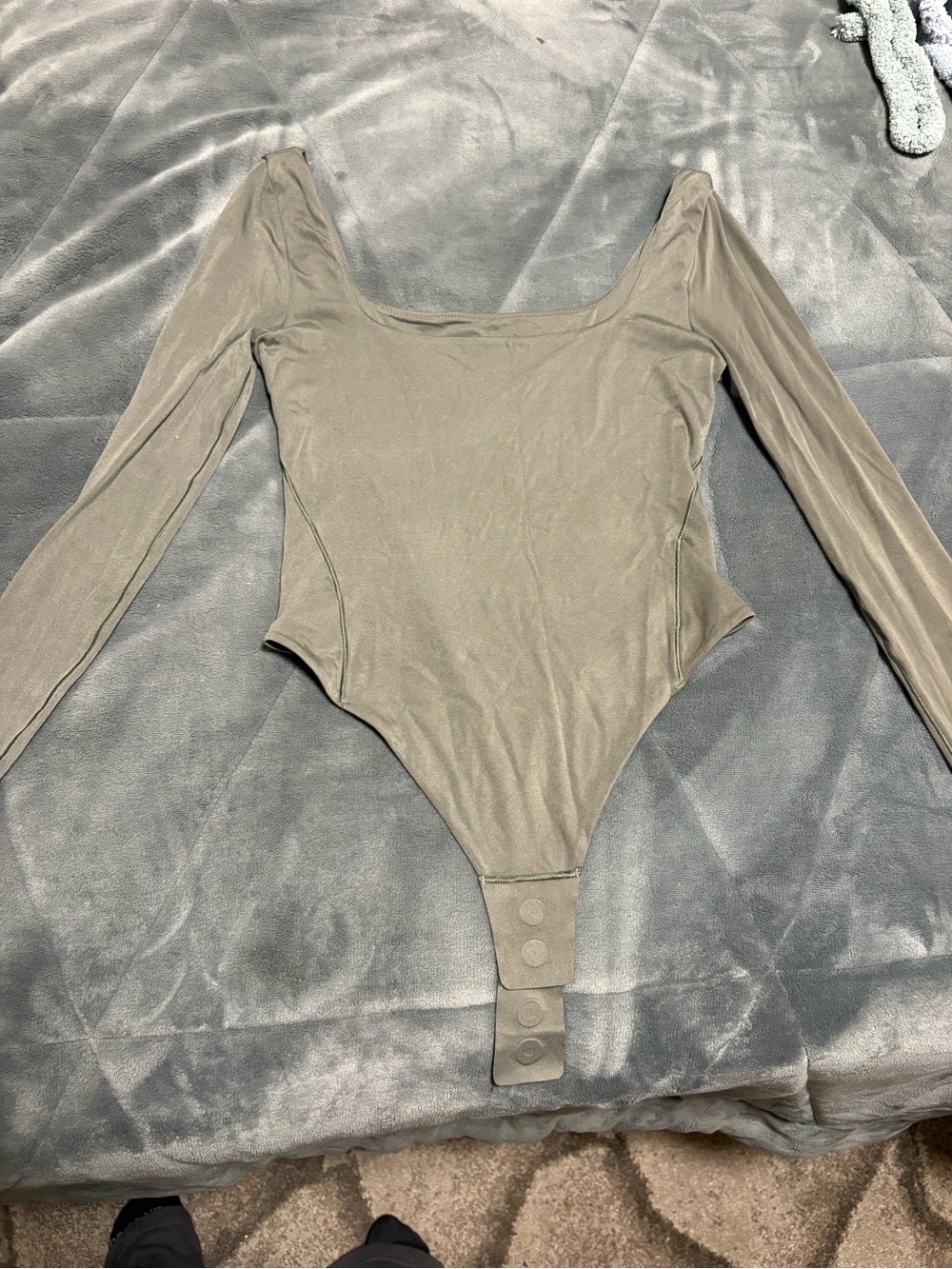 lululemon athletica Long Sleeve Scoop Bodysuit in Olive Green